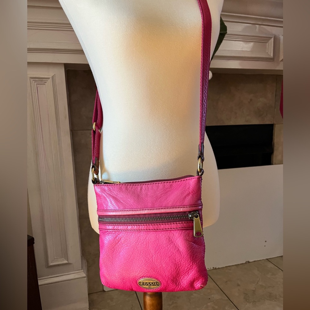 Fossil Pink Leather Crossbody Bag Small Zip Purse Adjustable Strap